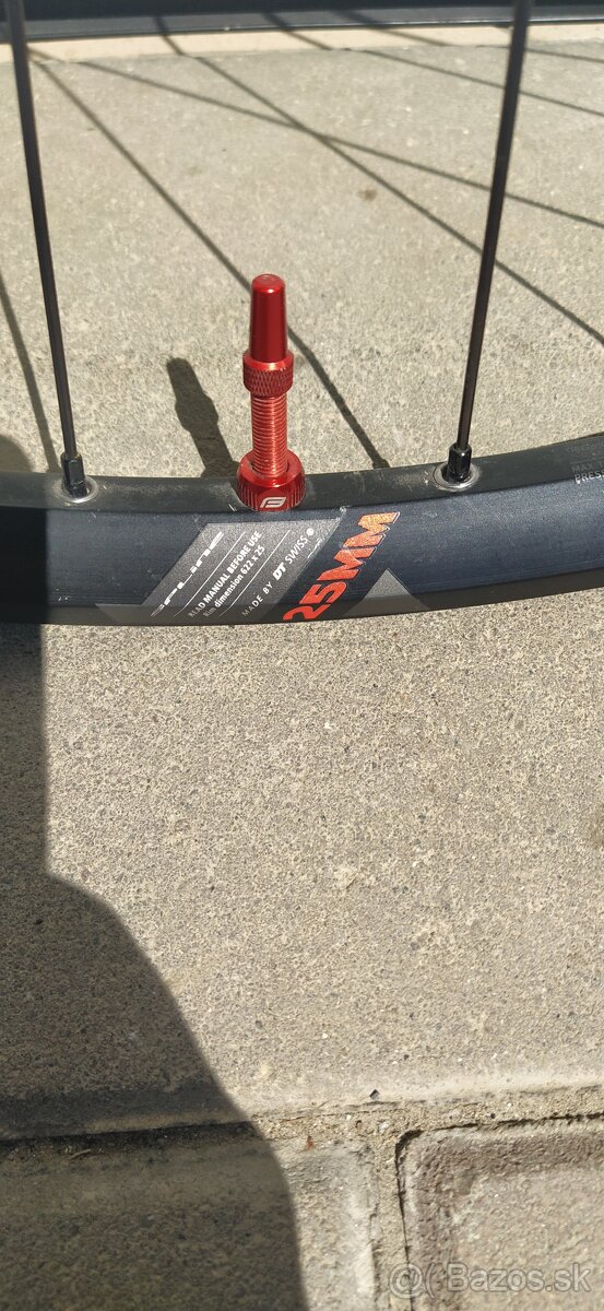 Predám DT Swiss Kolesá 29" - 3