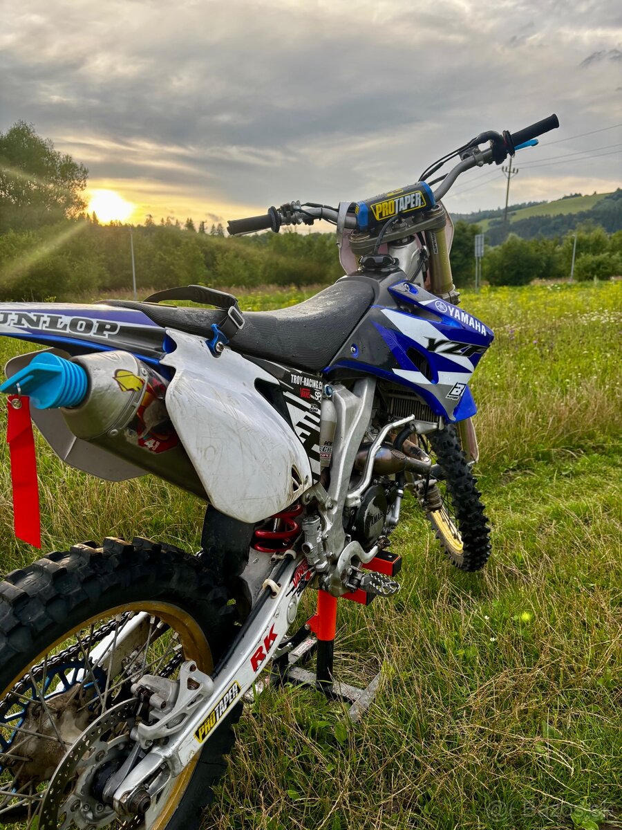 Yamaha yzf250