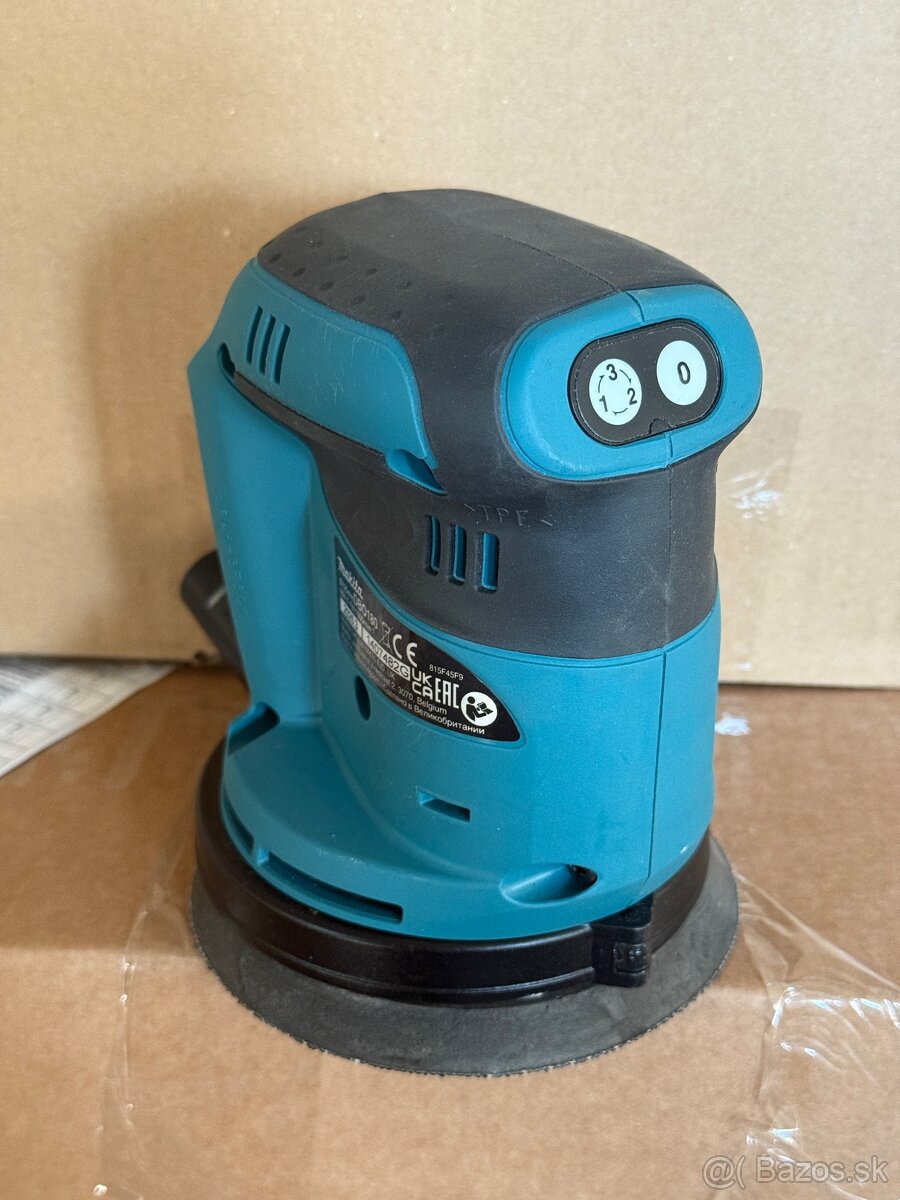 AKU Excentrická brúska Makita - 3