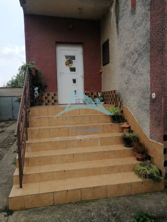 Priestranný rodinný dom v obci Bajka na predaj - 3