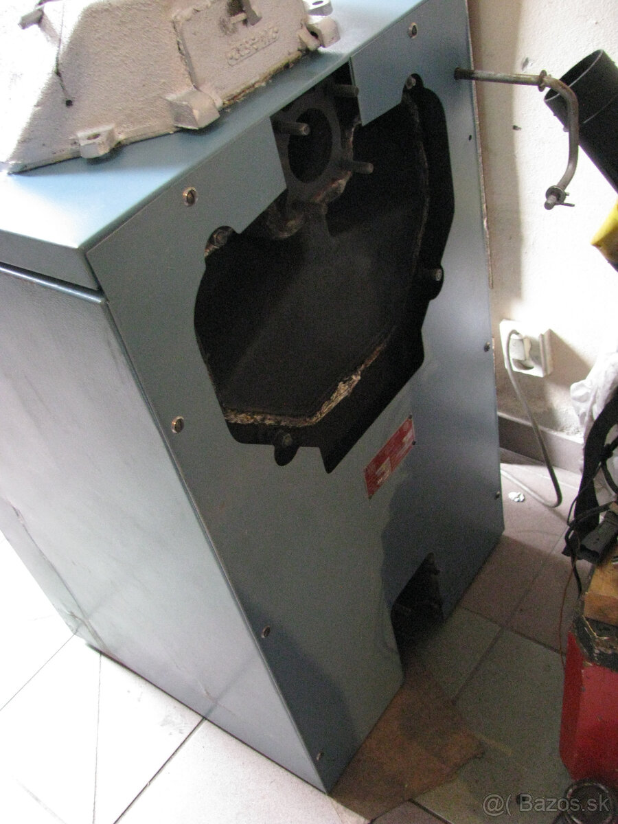 Legenda VIADRUS U22 6 clankovy liatinovy kotol-NEPOUZITY - 3