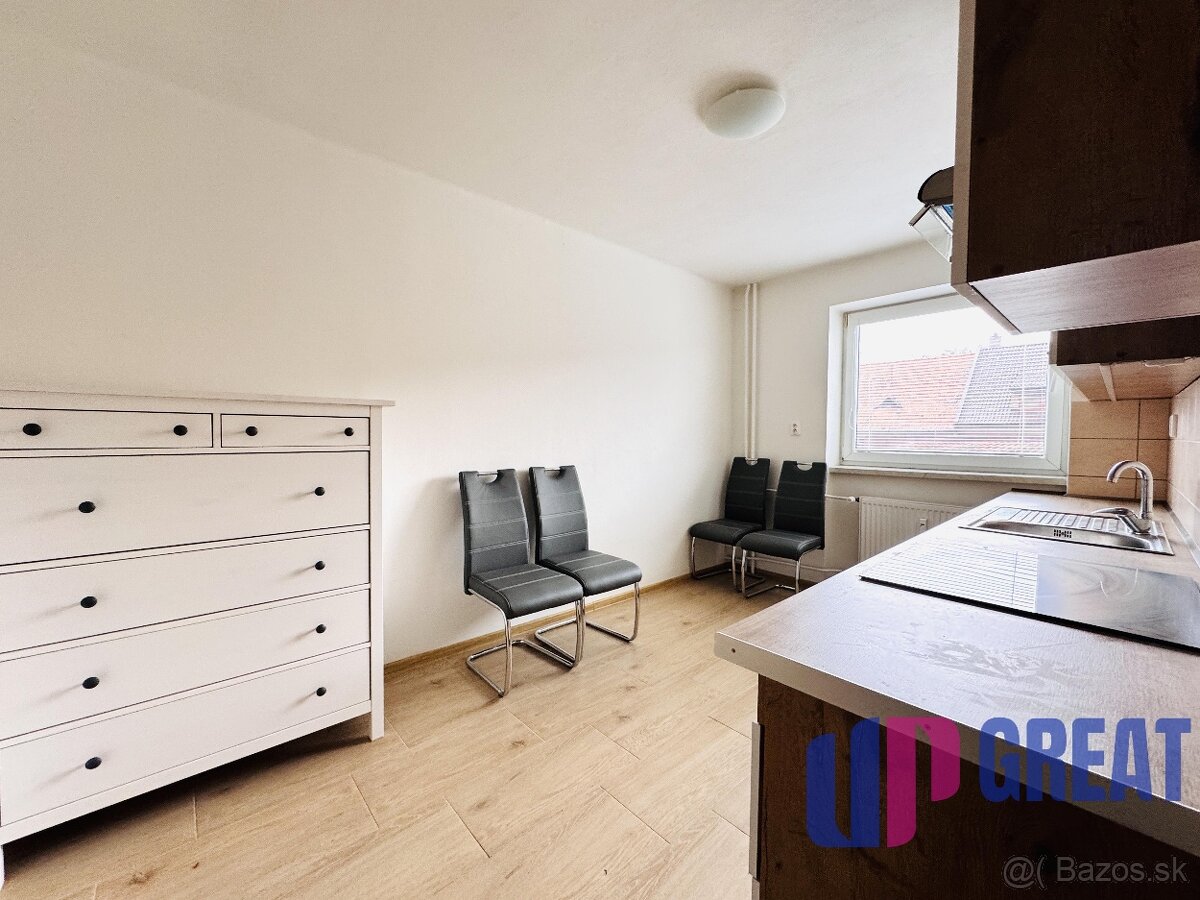 Na prenájom 1-izbový zariadený byt,Holíč -okres Skalica - 3
