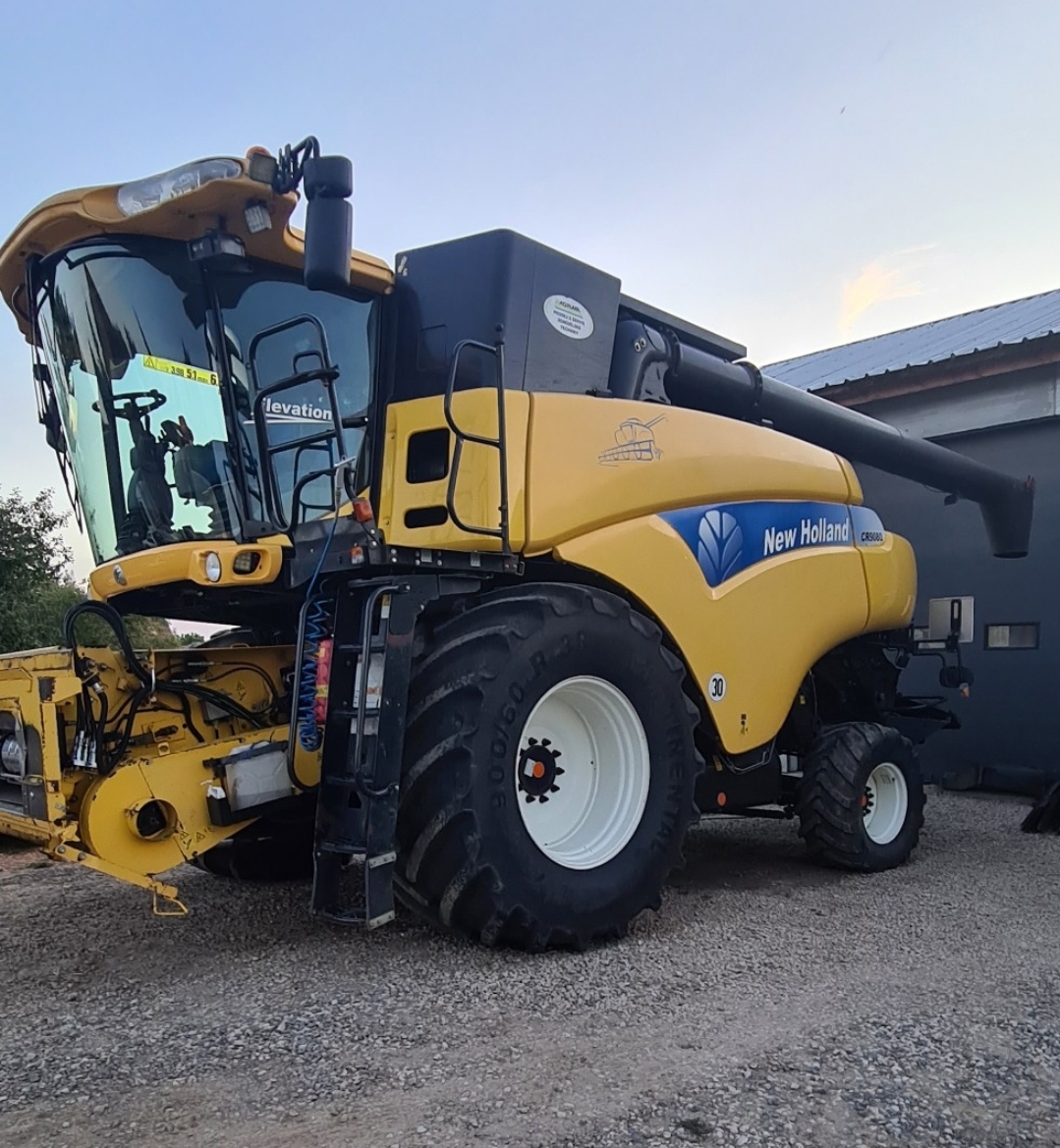 Kombajn New Holland CR 9080 - 3