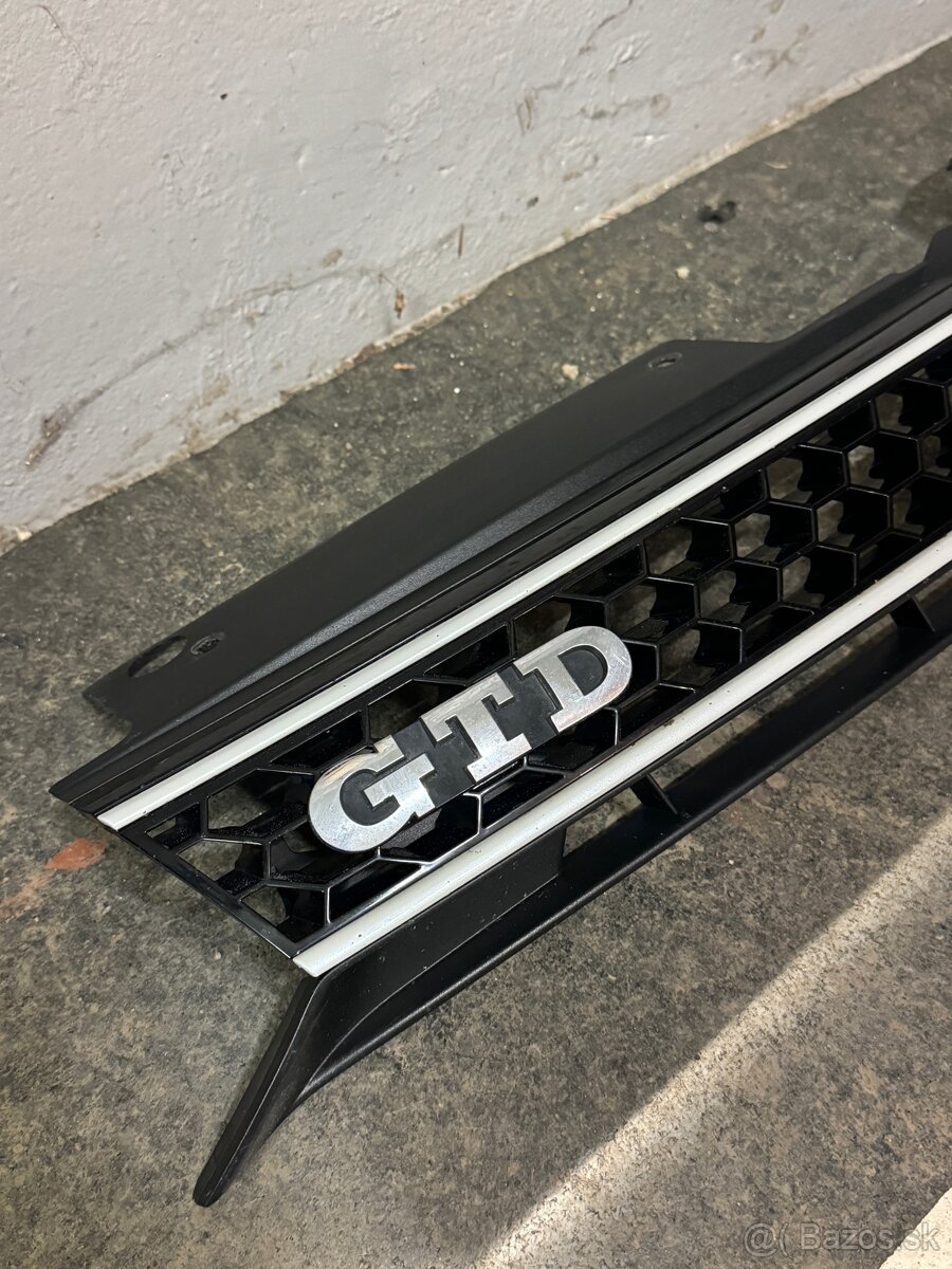 VW Golf 6 GTD Maska - 3