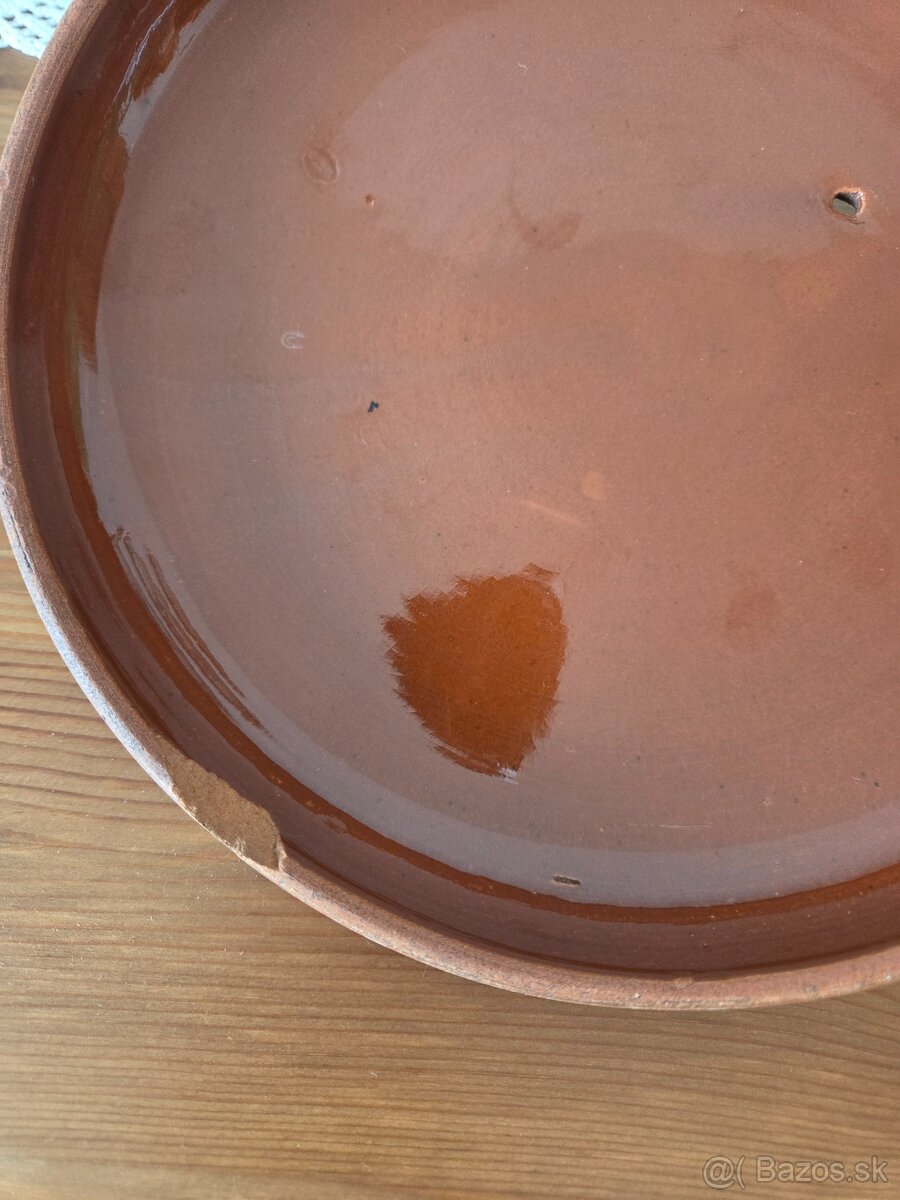 Starožitná hlinená nádoba - 3