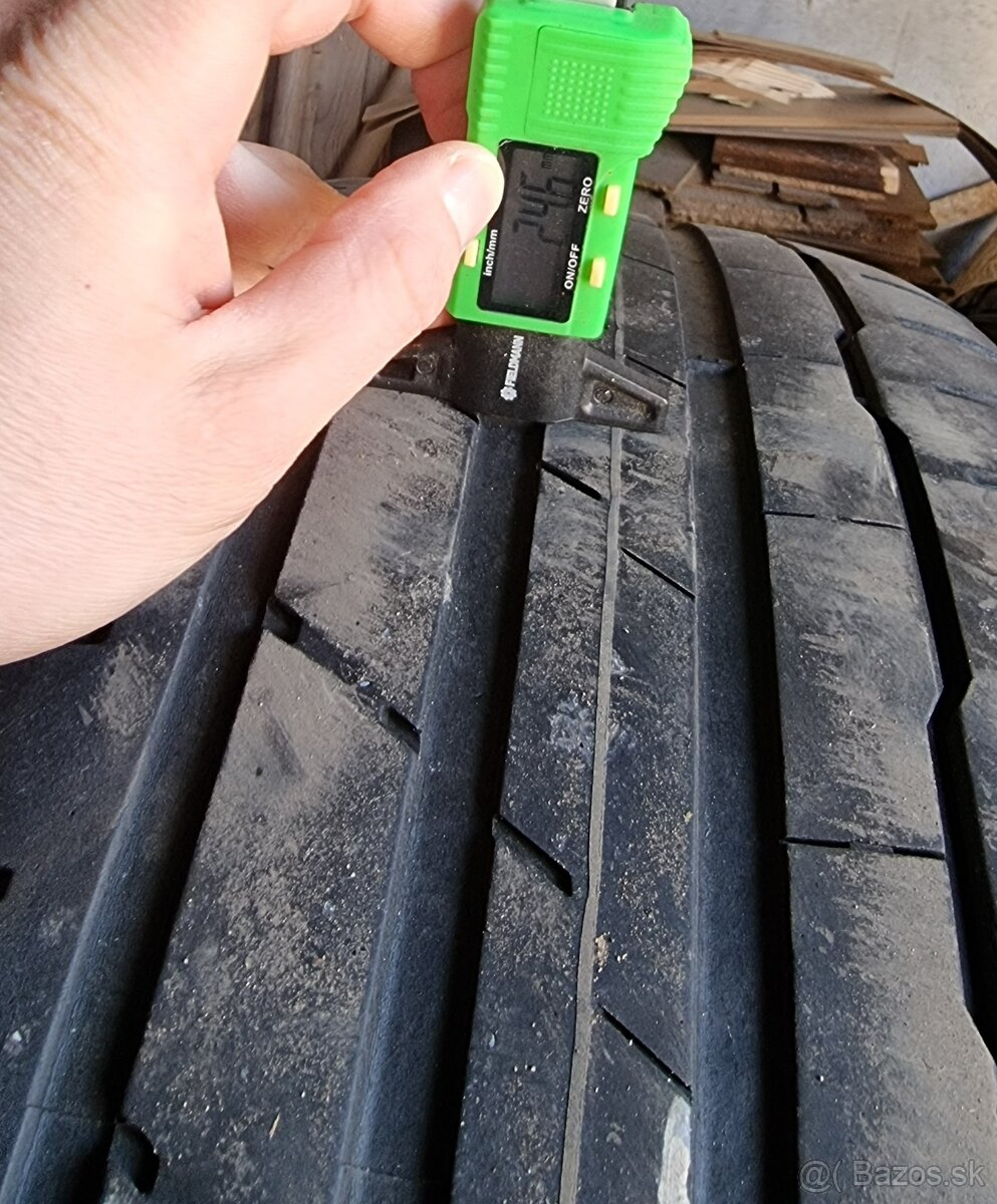 Letné pneumatiky 245/45 r19 - 3
