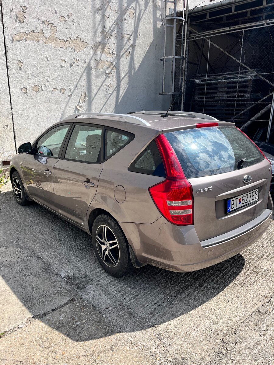 Kia ceed sw 1.6crdi - 3