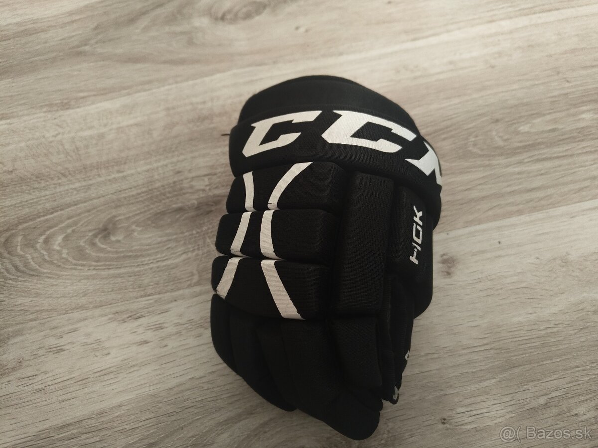 Pravá hokejová rukavica - 3