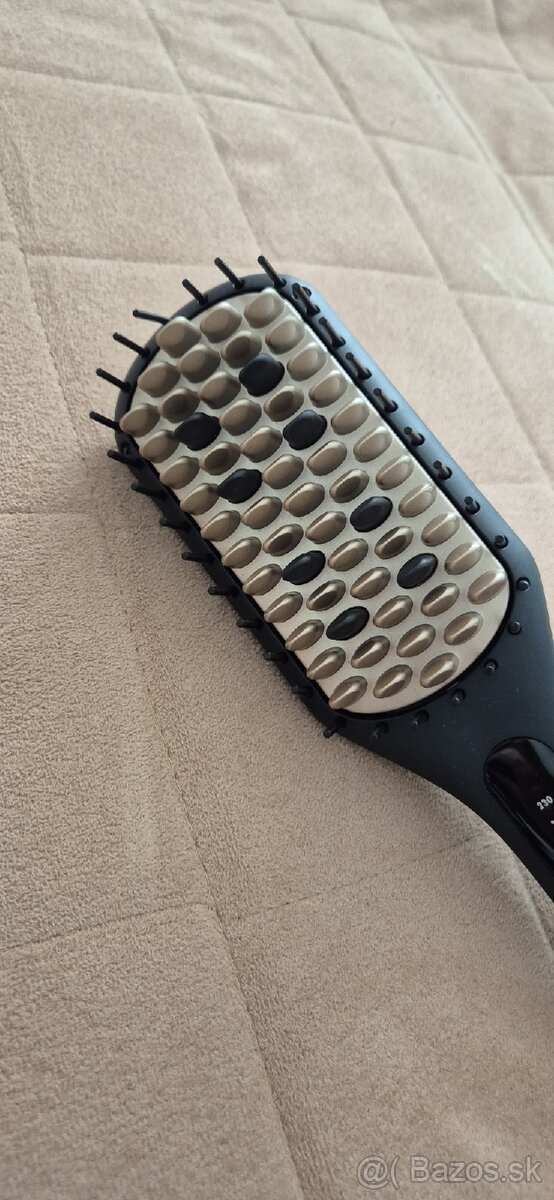 Žehliaca kefa Remington - 3