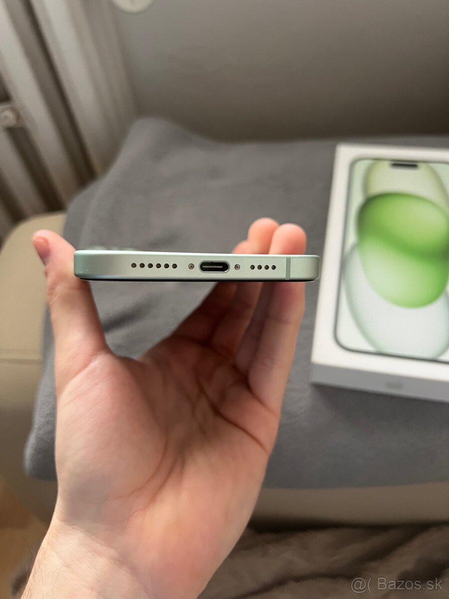 iPhone 15 Plus 128 GB Green - 3