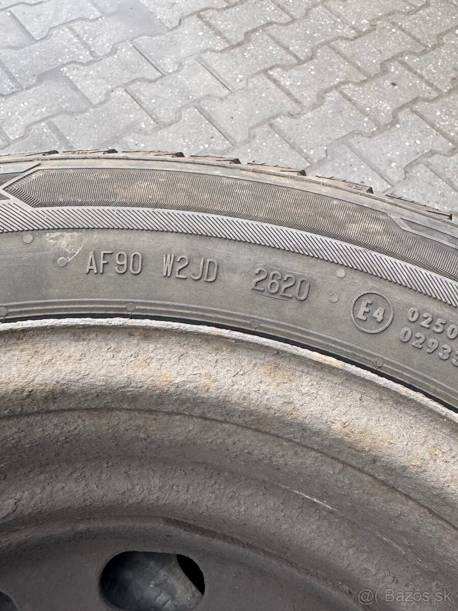 185/60 r15 - 3