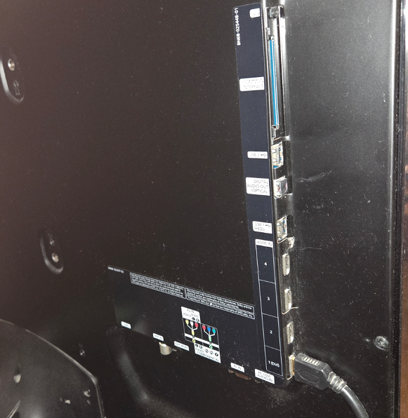 Samsung 37" (94cm) Full HD LED TV s podstavcom - 3