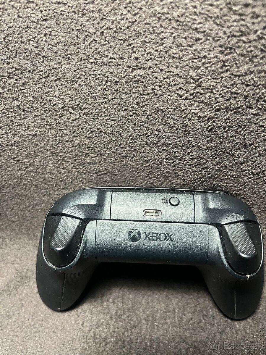 Xbox Wireless Controller - 3