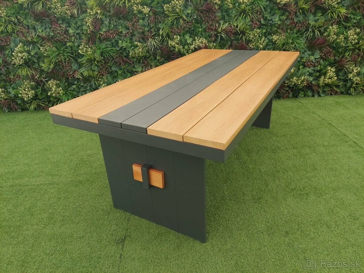 Hliníkový jedálenský stôl - 3