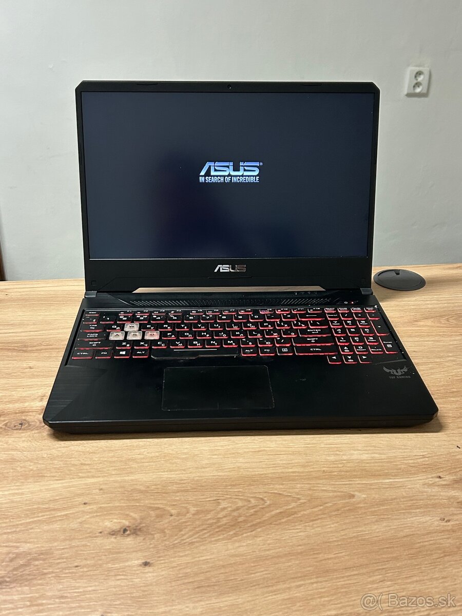 Predám Asus Tuf Gaming FX505DU Minimálne Známky - 3