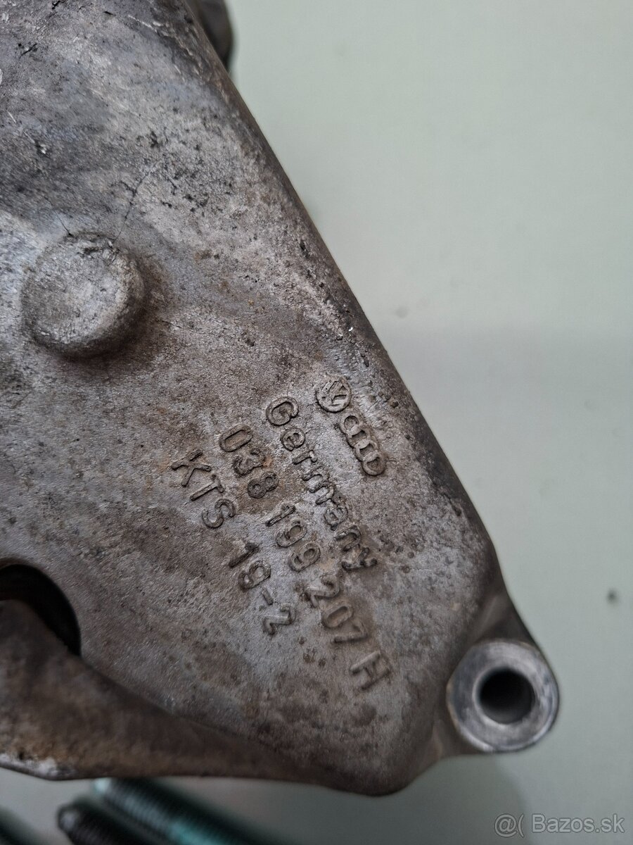 držiak motora 1,9 tdi - 3