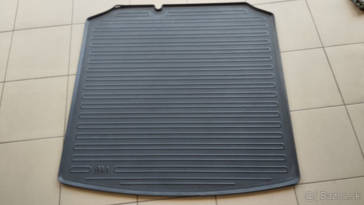 VANICKA DO KUFRA ORIGINAL SKODA RAPID - 3