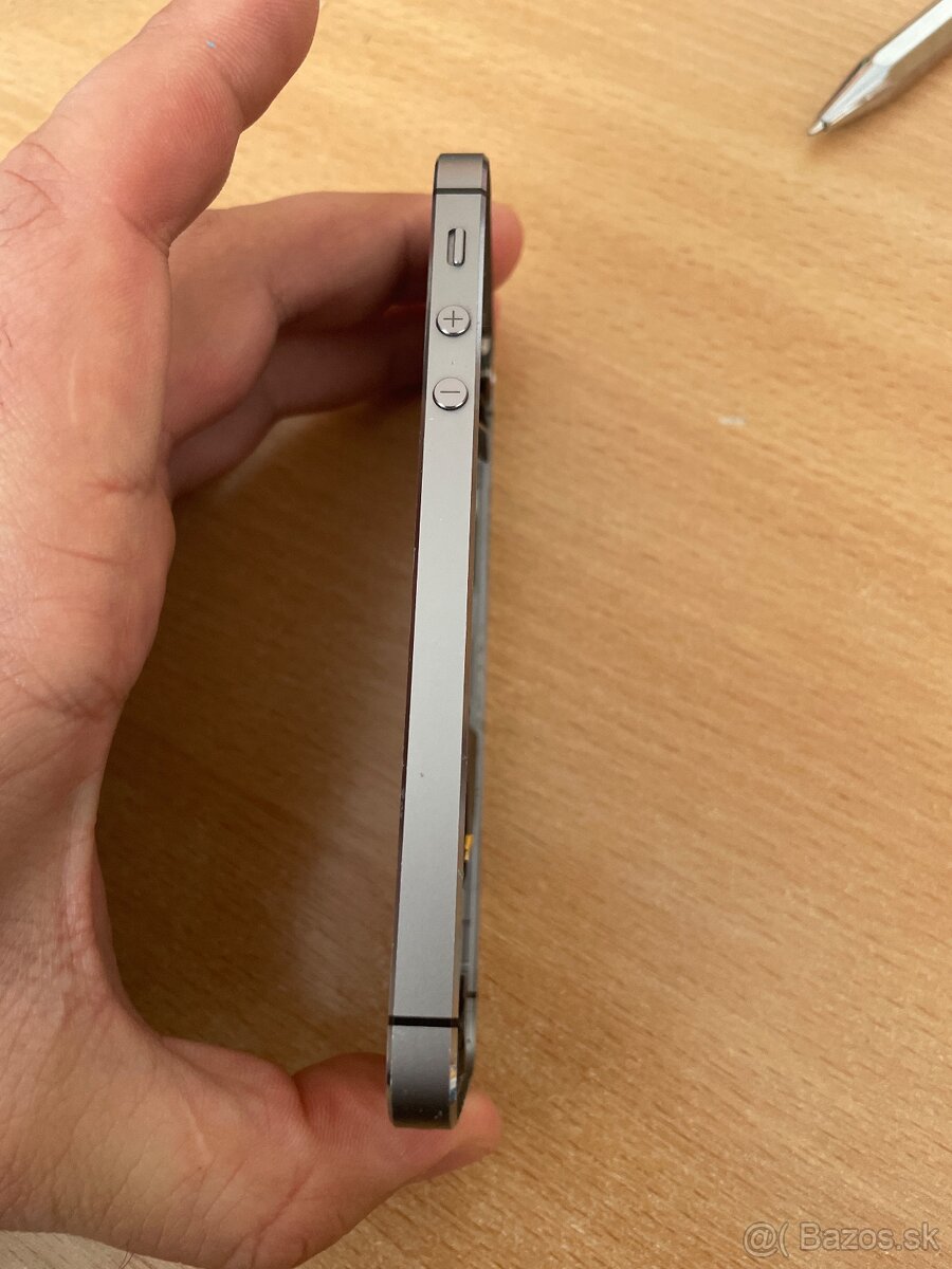 iPhone 5S na náhradné diely - 3