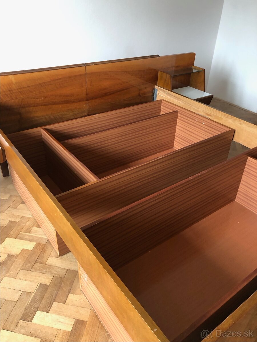 Predam masivnu “retro” postel - 3