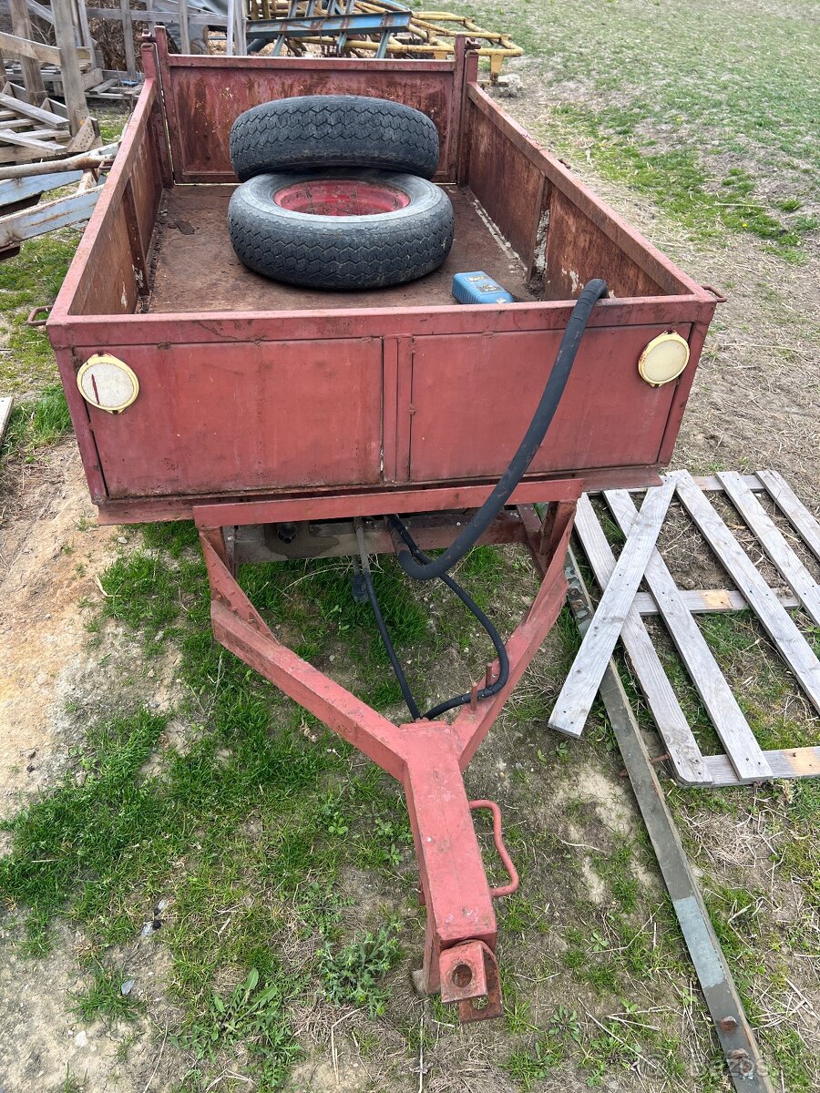 Dvojkolesná vyklápacia vlečka - 3