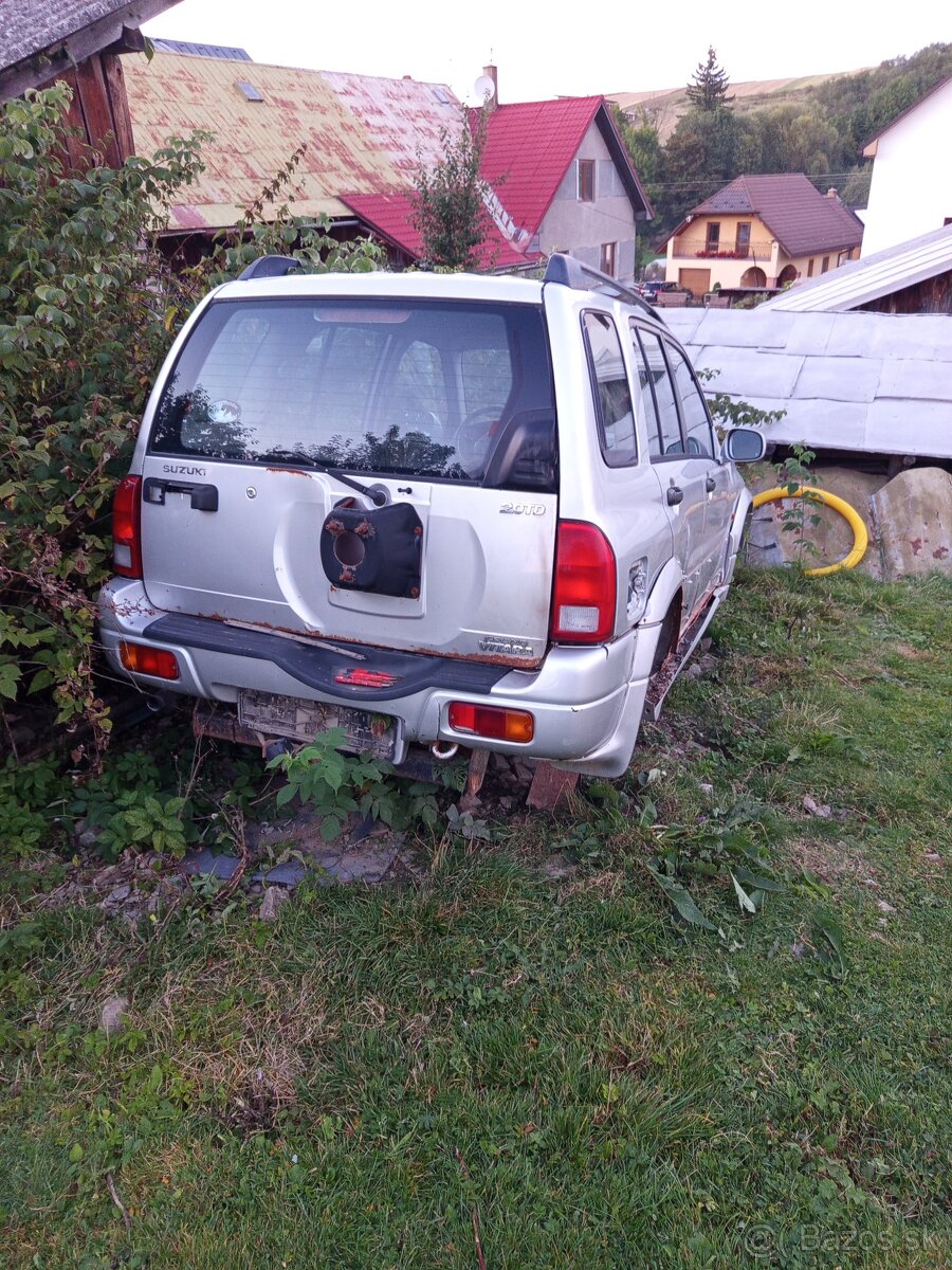 Suzuki Grand Vitara - 3