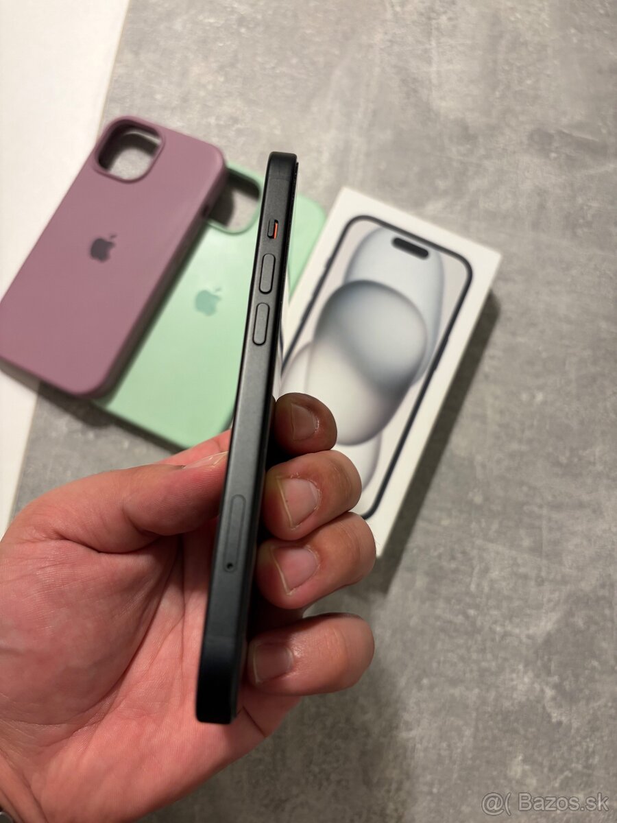 iPhone 15 128GB TOP STAV - 3
