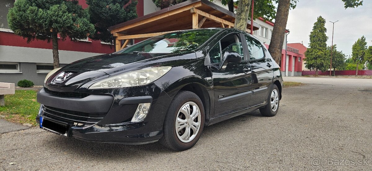 Peugeot 308 1.4i - 3