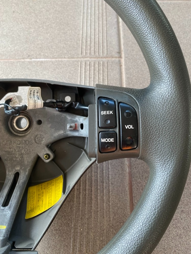 Hyundai Accent - volant multifunkčný - 3