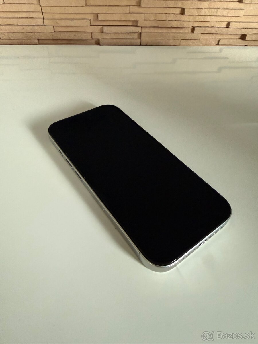 Predam IPhone 16 pro 256gb biely - 3