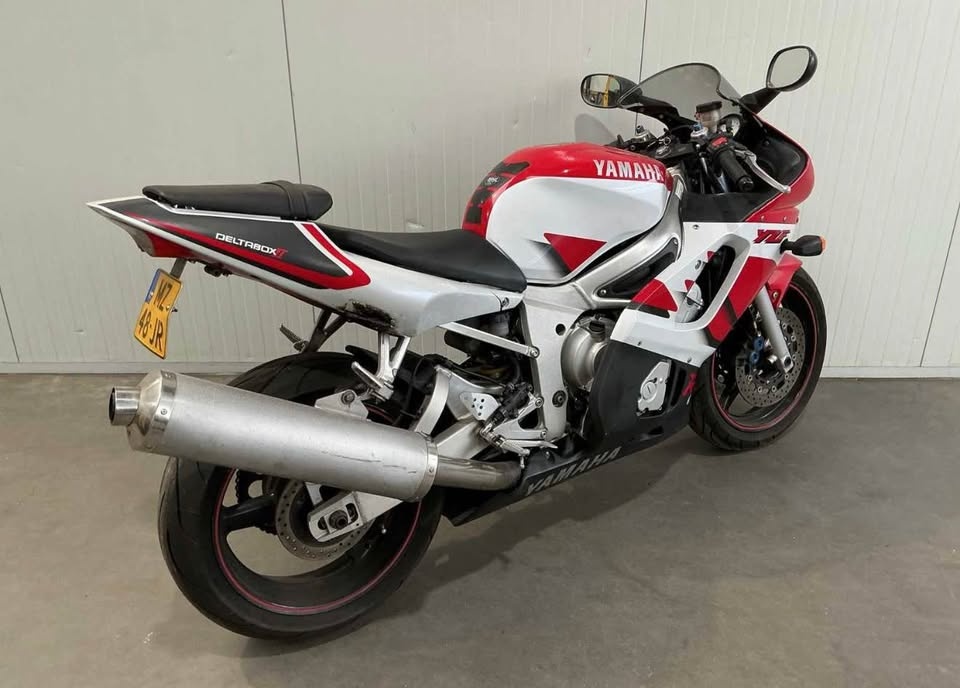 Yamaha YZF-R6 - 3