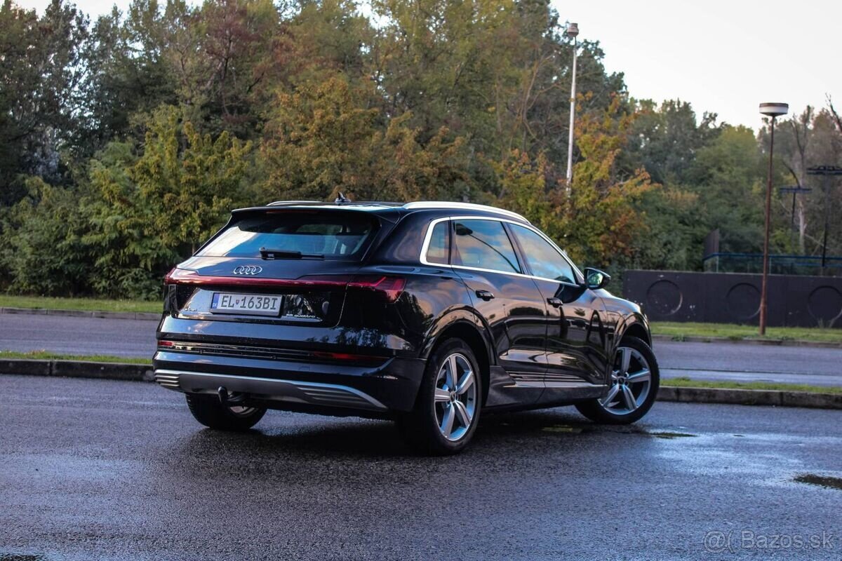 Audi E-tron 55 quattro Advanced - 3