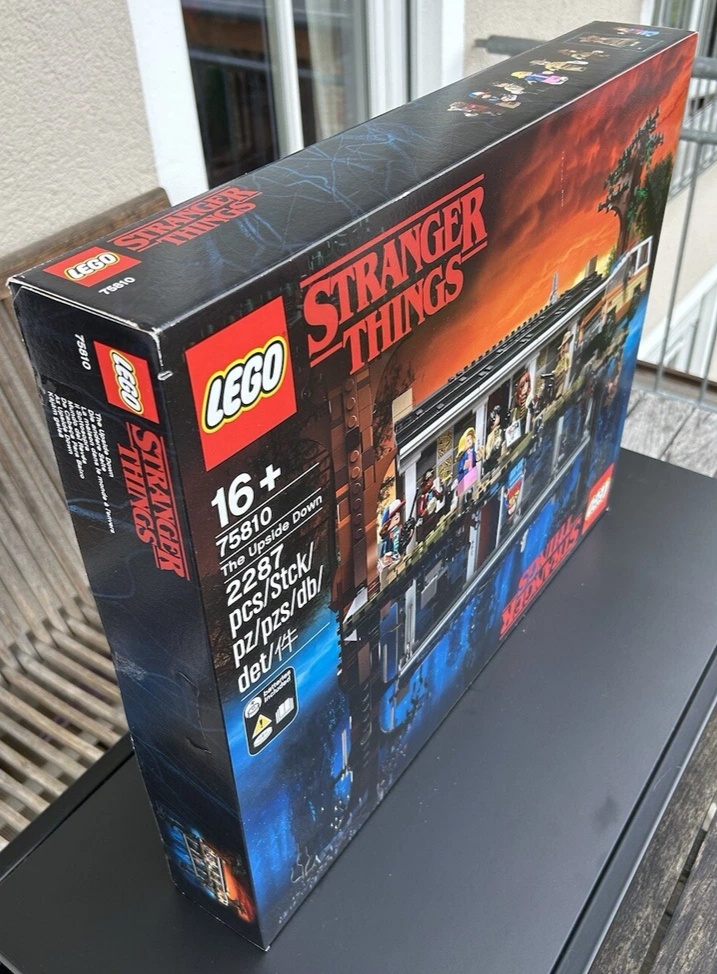 LEGO® Stranger Things 75810 Upside Down - 3
