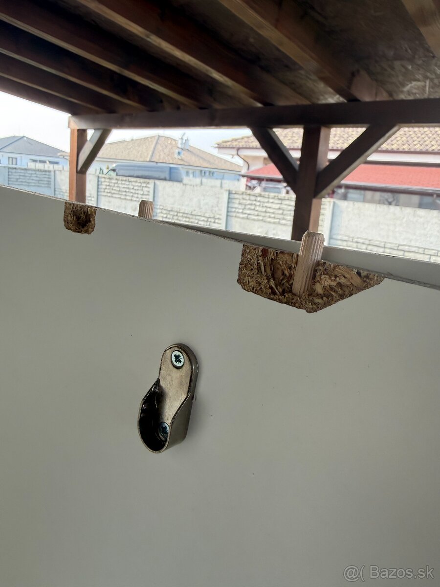 Predám skriňu so zrkadlom - 3