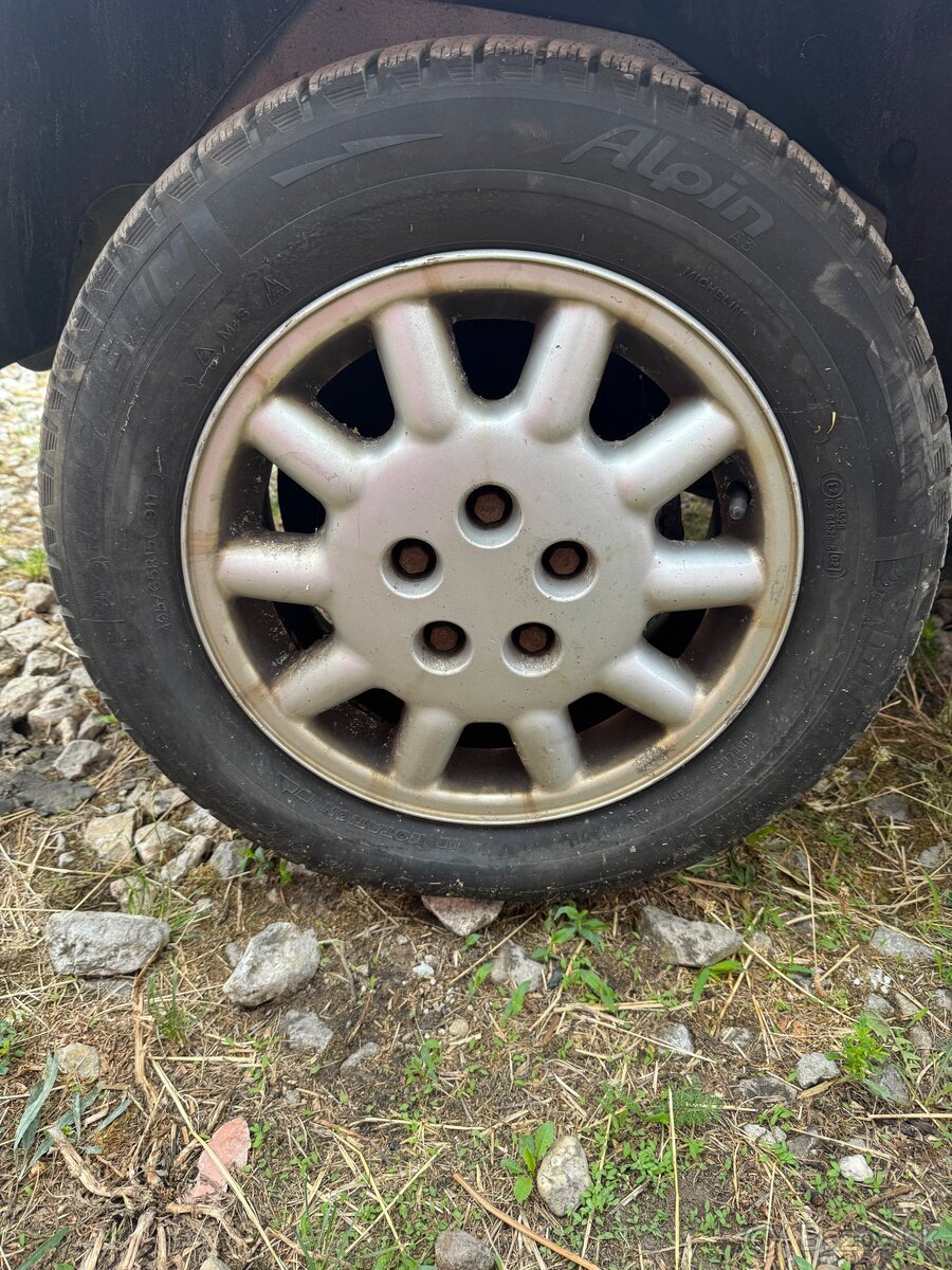 Elektróny 5x108 Xm - 3