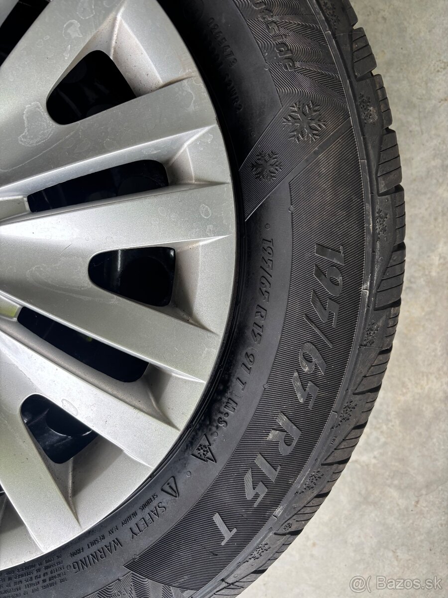 Predám original disky s pneu + puklice vw golf 6 - 3