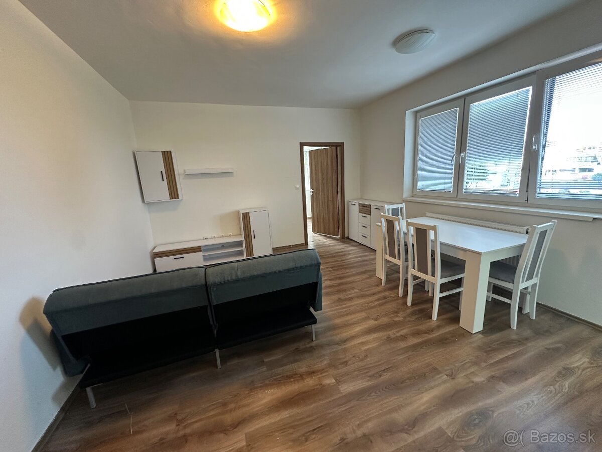 Ponúkam Vám na prenájom 2 izbový byt s balkónom na 1.poschod - 3