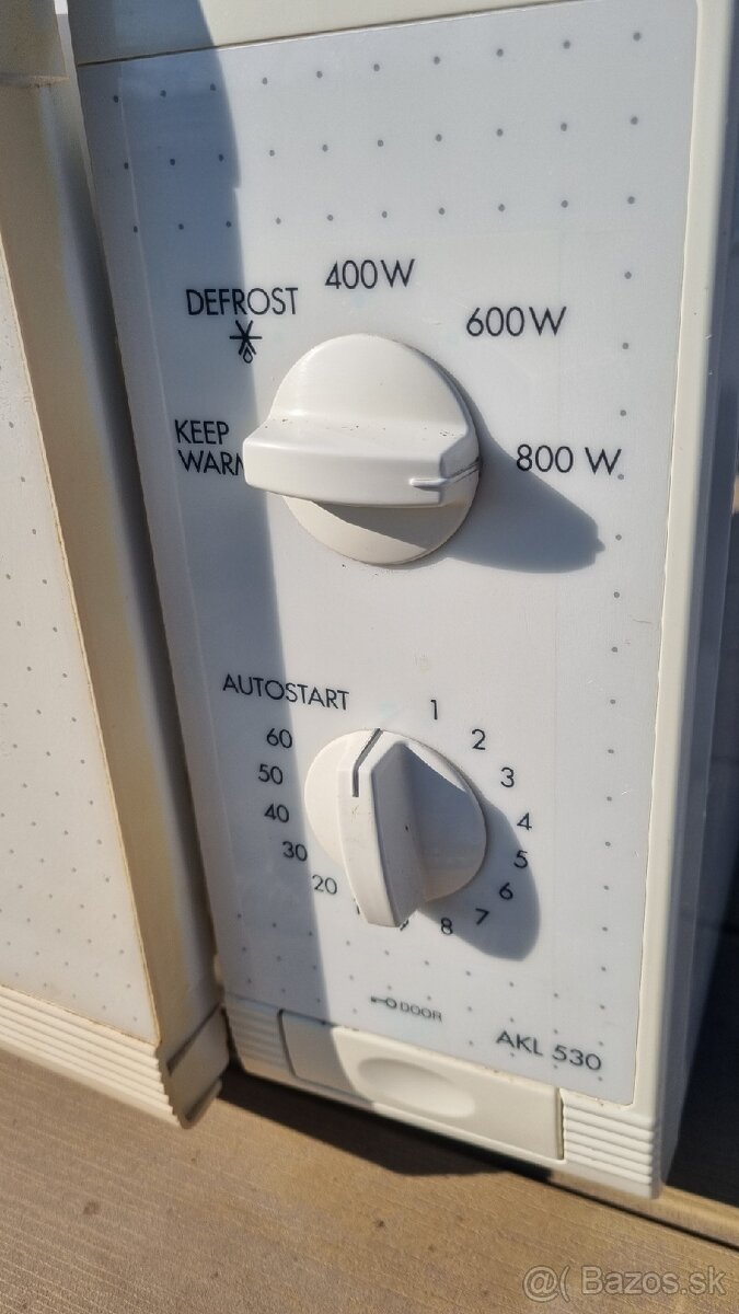 NA ODPAL Mikrovlnna rúra zn. Ignis - 3