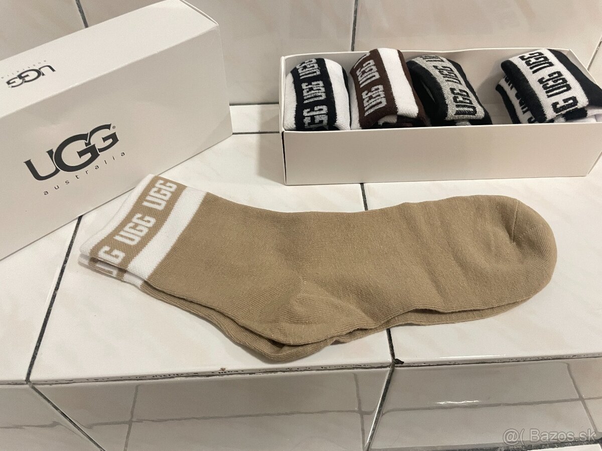 UGG ponožky v darčekovom balení - 3