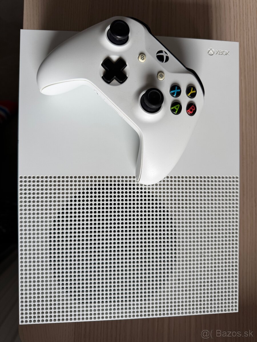 XBOX ONE S - 3