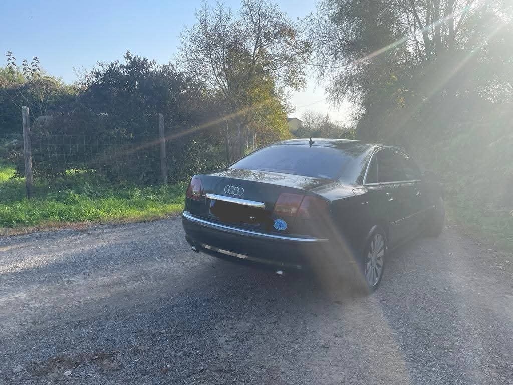 Predám Audi A8 facelift - 3