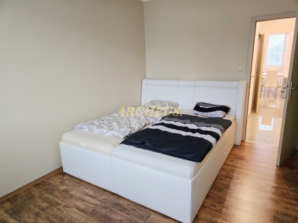 3 IZBOVÝ BYT, 70 m2, ČORDÁKOVA - KOŠICE - 3