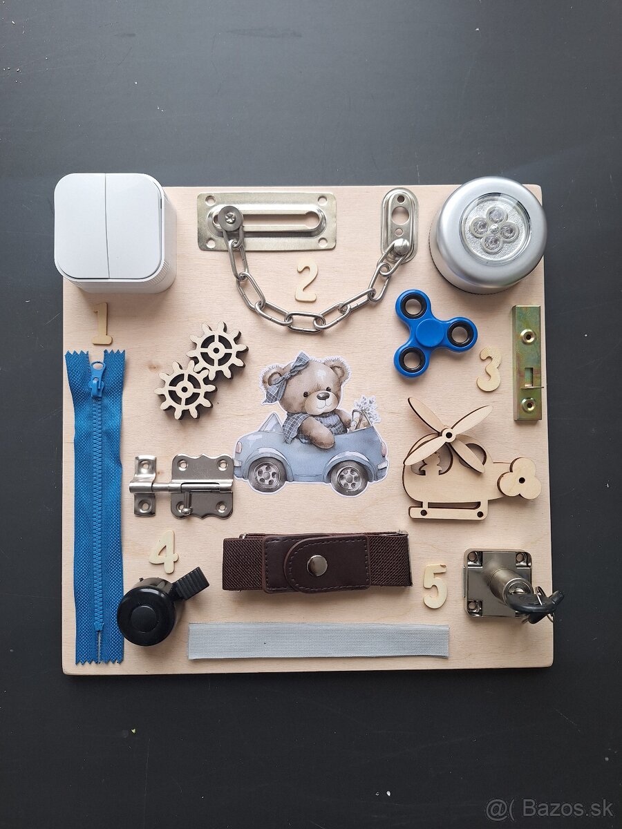 Activity mini board Macík v autíčku - 3