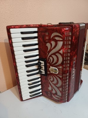 Predám akordeón Weltmeister - 3