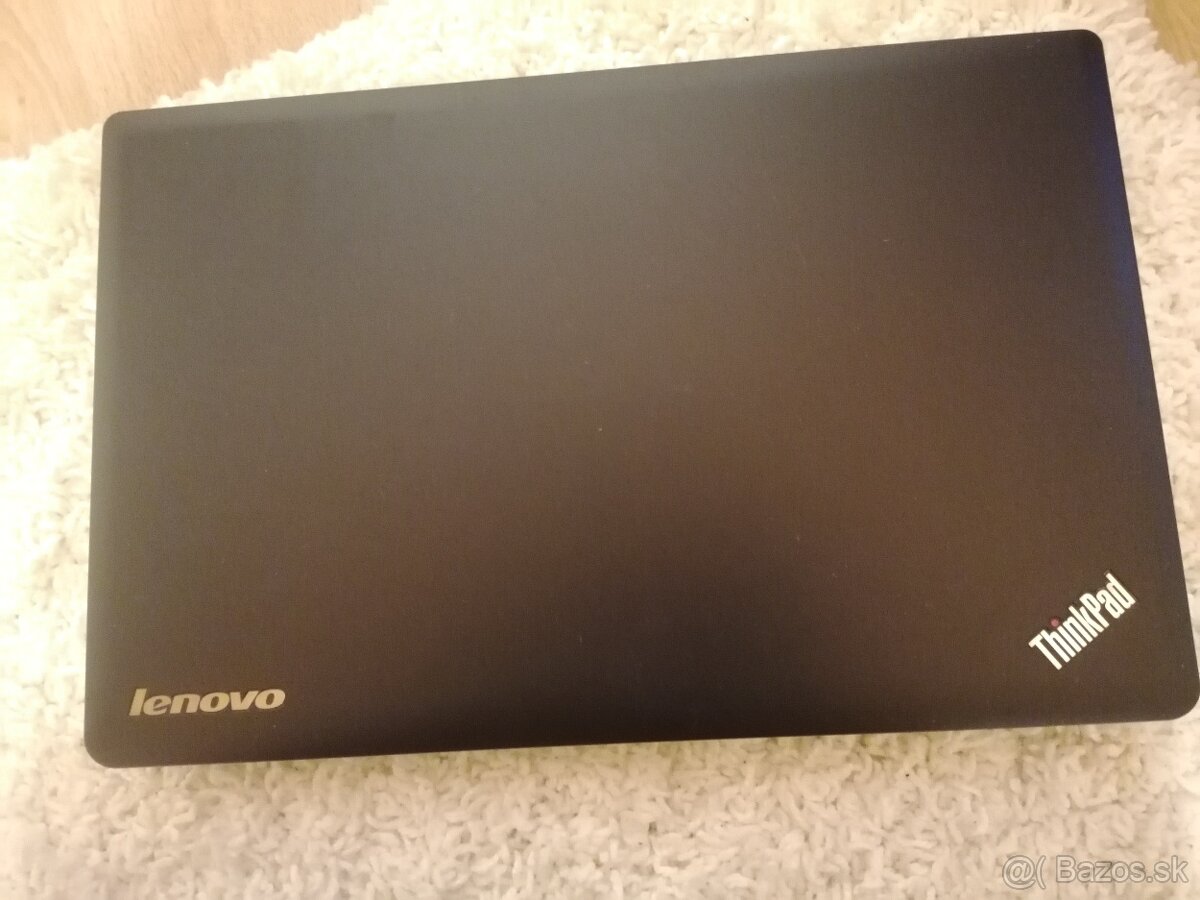 Predám 15,6" notebook Lenovo ThinkPad Edge E530c. - 3
