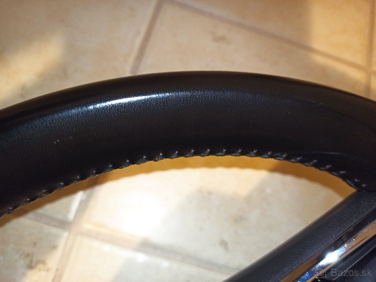 Octavia 4 IV - volant - 3