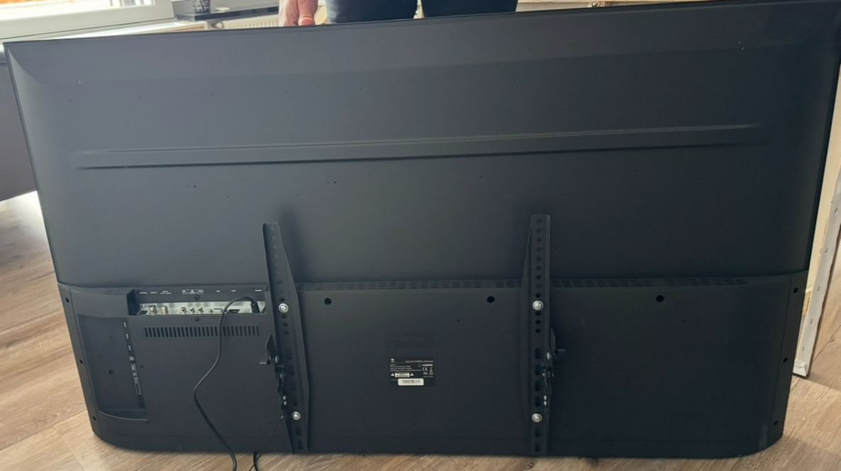 Tesla TSL-TV-T2KYD55 UHD Smart SAT - 3