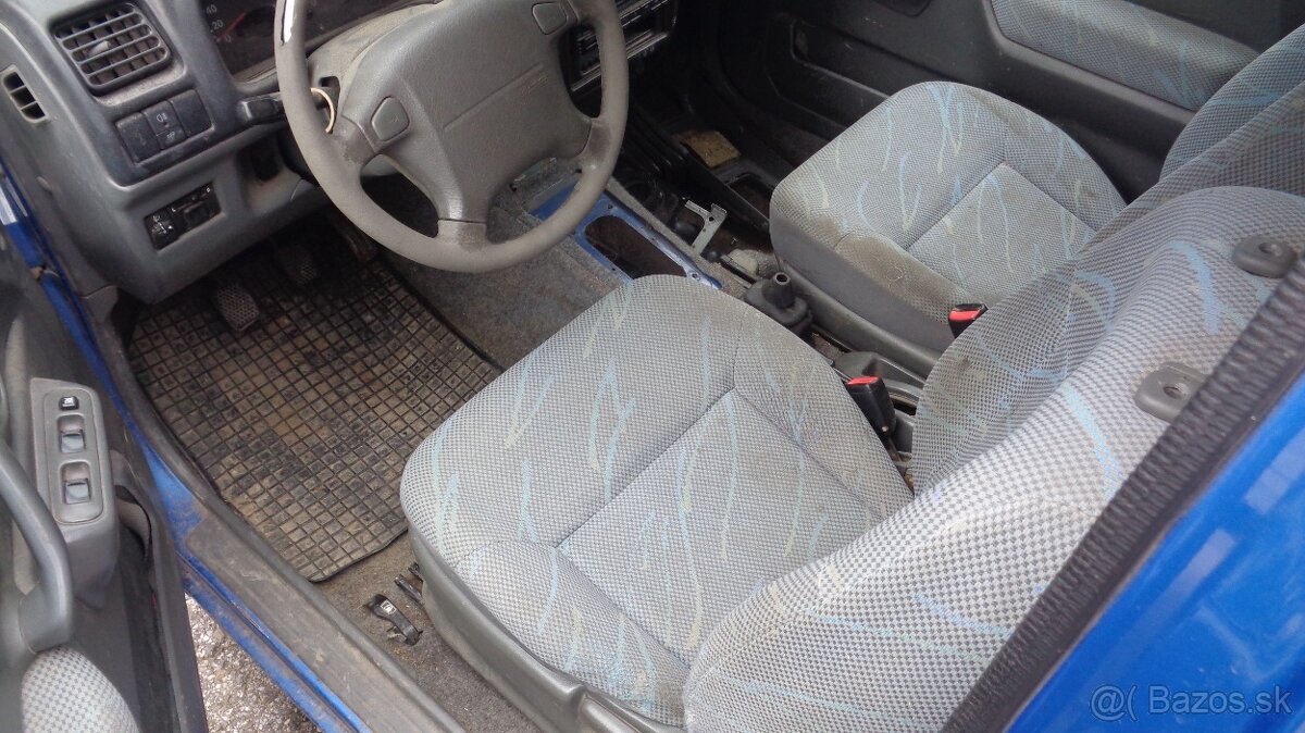 Suzuki Jimny sedačky - 3