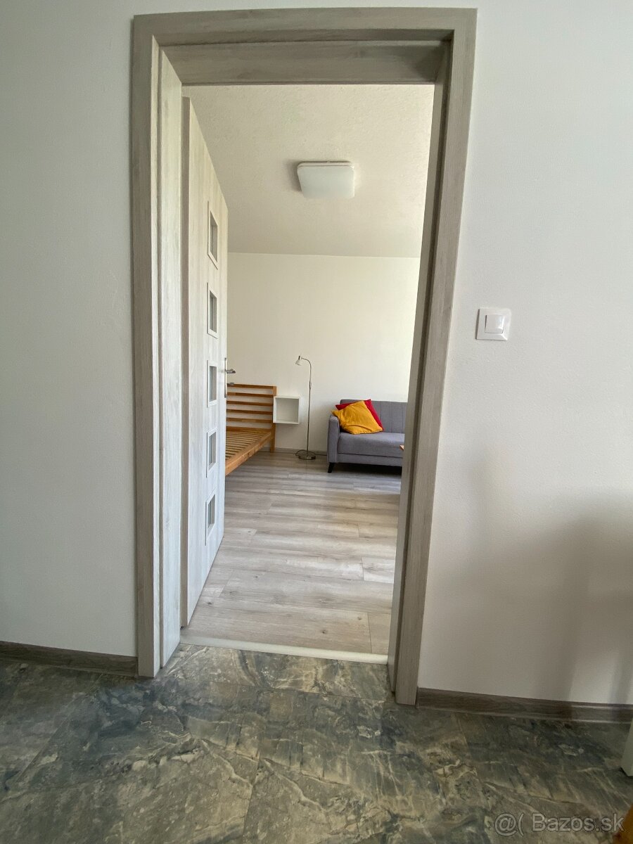 Prenájom 1-izbový byt v Dubnici nad Váhom - 3