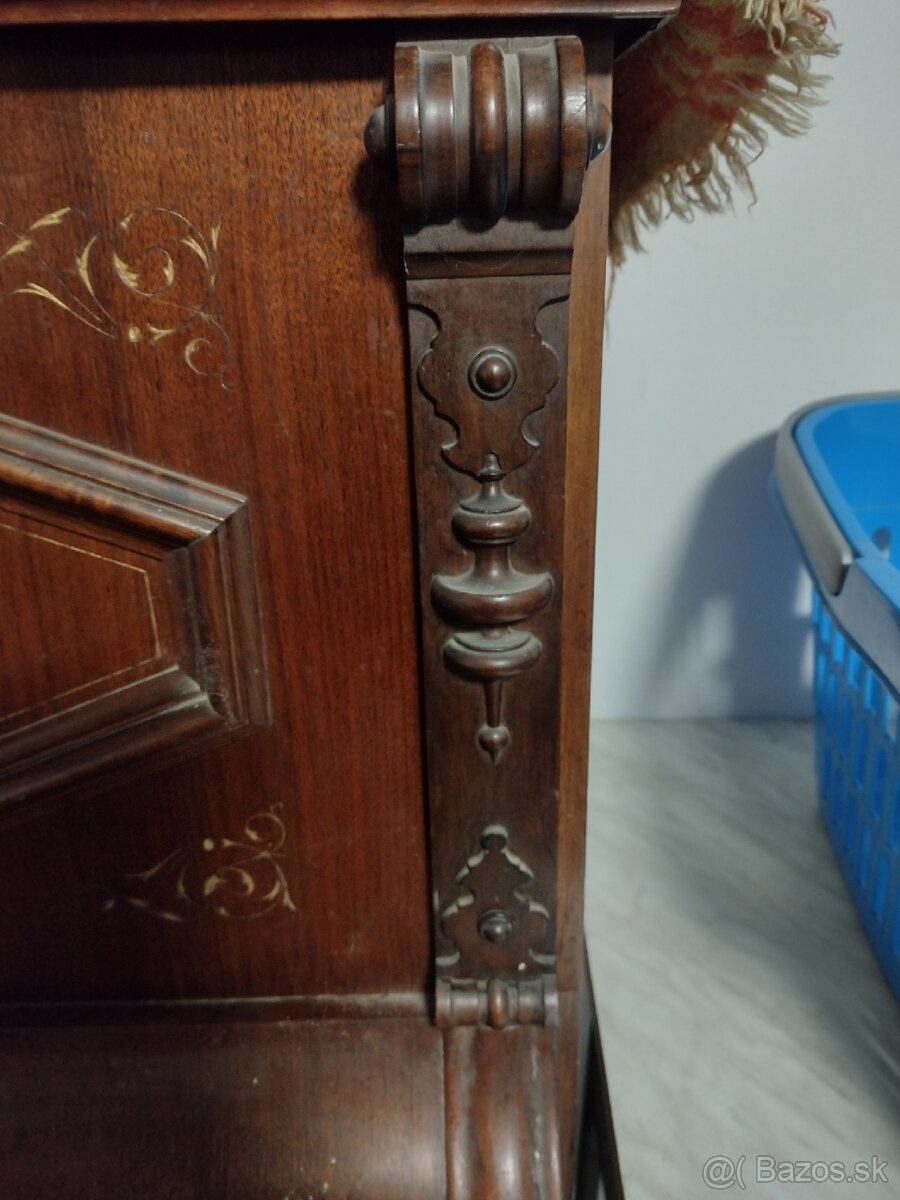 Starožitný klavír - 3