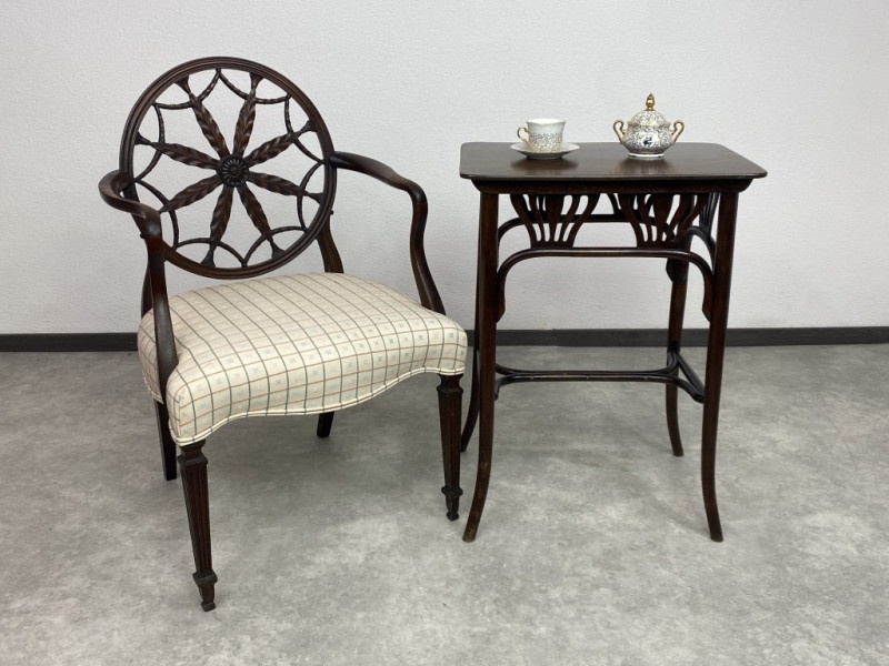 Elegantné kreslo v štýle Hepplewhite - 3